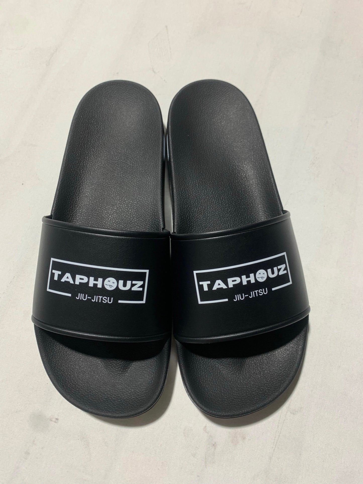 Taphouz Slides